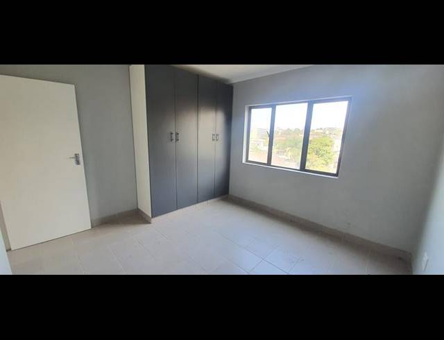 2 BEDROOM PROPERTY TO RENT IN OVERPORT
